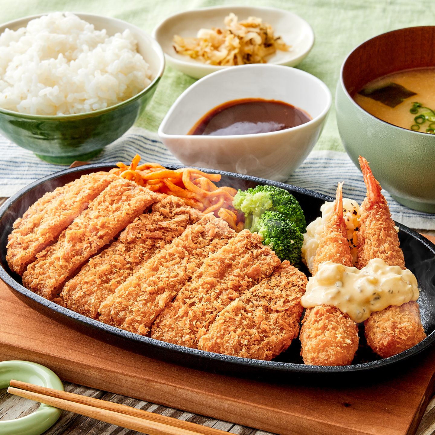 DMMスクラッチ 食品サンプル エビ、ヒレカツ、カキフライ丼 DMMスクラッチ 食品サンプル エビ、ヒレカツ、カキフライ丼