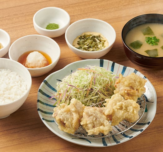 ～徳島県産阿波彩どり使用～鶏の天ぷら定食(とり天4個)