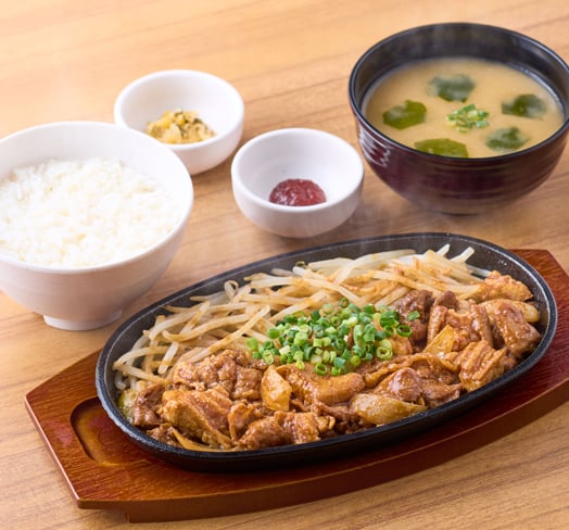 牛焼肉と牛ホルモン焼の定食