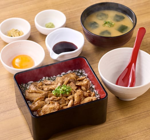 ～徳島県産阿波尾鶏使用～地鶏まぶし定食