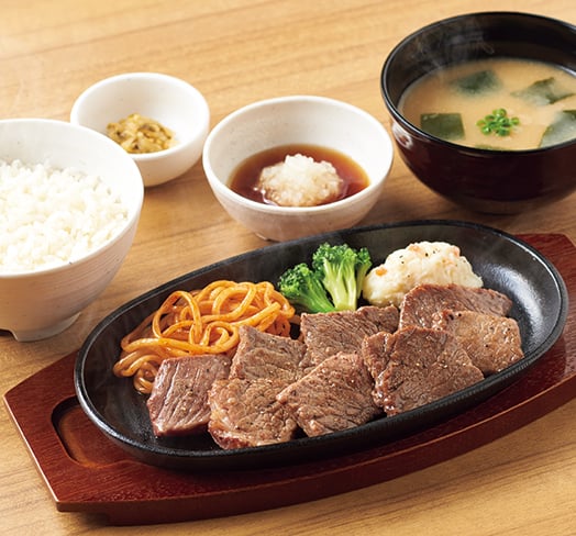 ブラックアンガスビーフのカットステーキ定食【おろしぽん酢】