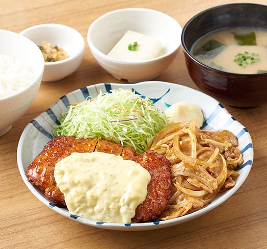 チキン南蛮としょうが焼の人気コンビ定食