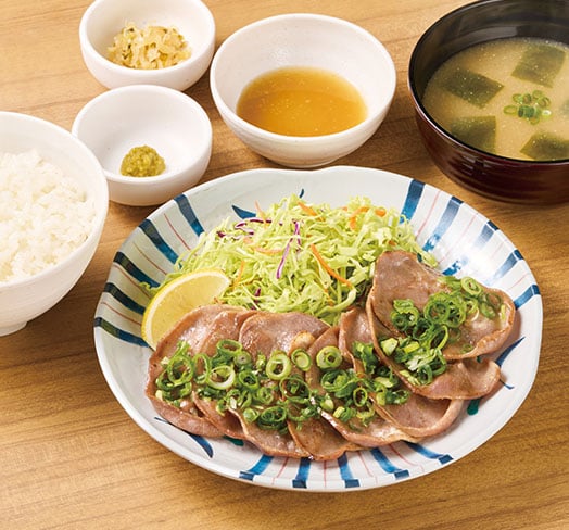 ネギたっぷり豚タン定食