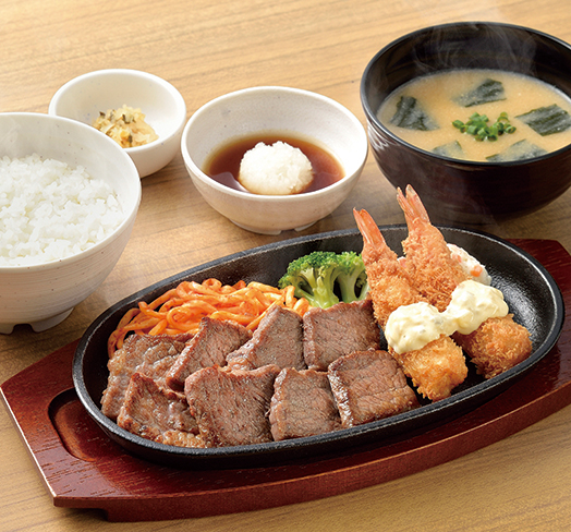 ブラックアンガスビーフのカットステーキとエビフライの定食【おろしぽん酢】