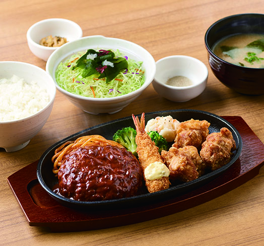 ハンバーグとエビフライとから揚げの人気トリオ定食
