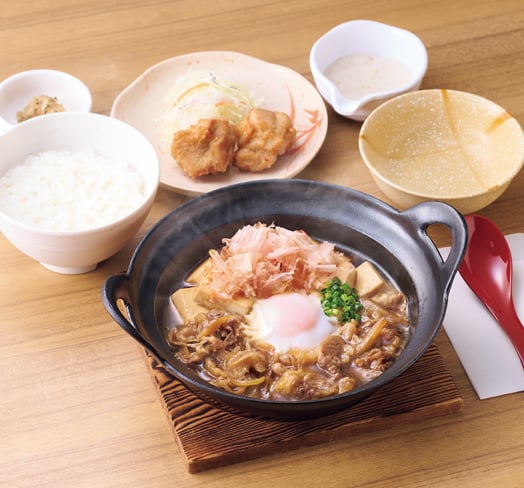 【から揚げ小鉢付】牛肉豆腐と国産とろろ定食
