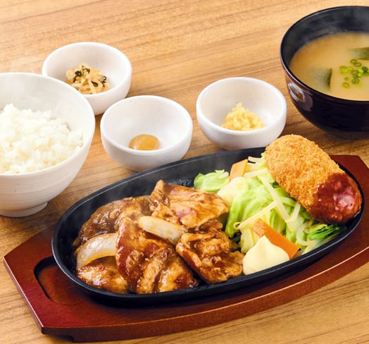 【境港産カニクリームコロッケ付】極みしょうが焼定食