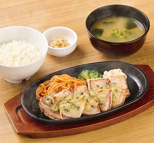 国産ポークカットステーキ定食（ねぎ塩だれ）
