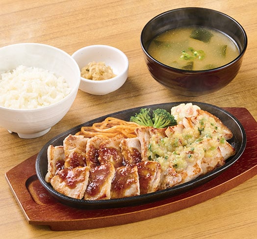 【お肉2倍】国産ポークカットステーキ定食（和風ソース＆ねぎ塩だれ）