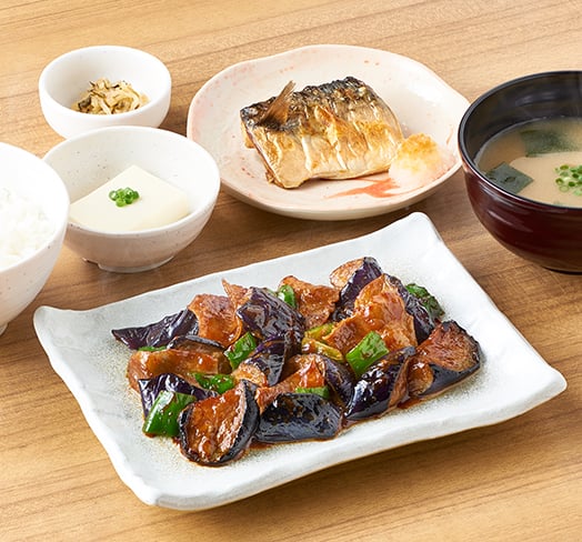 なす味噌と焼魚の定食